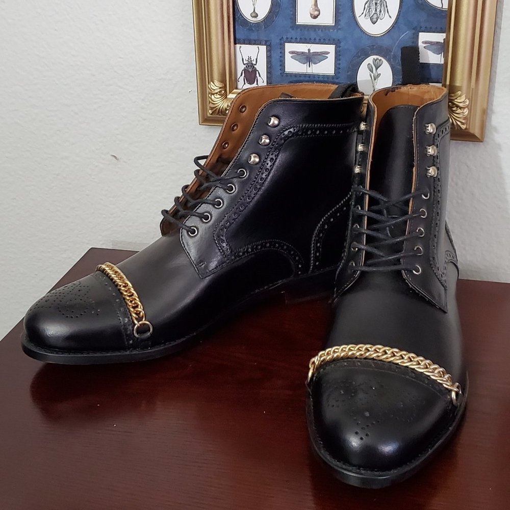 Taft Grail boots in black